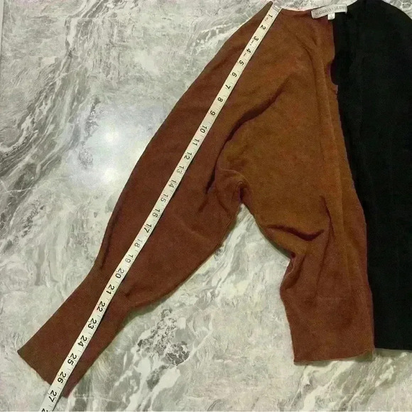 Madison + Hudson Thin V-Neck Colorblock Brown Black Dolman Sleeve Sweater Large - Picture 6 of 9